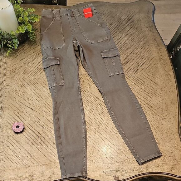 SPANX Cargo Legging Size S NWT Olive Green - Picture 1 of 11